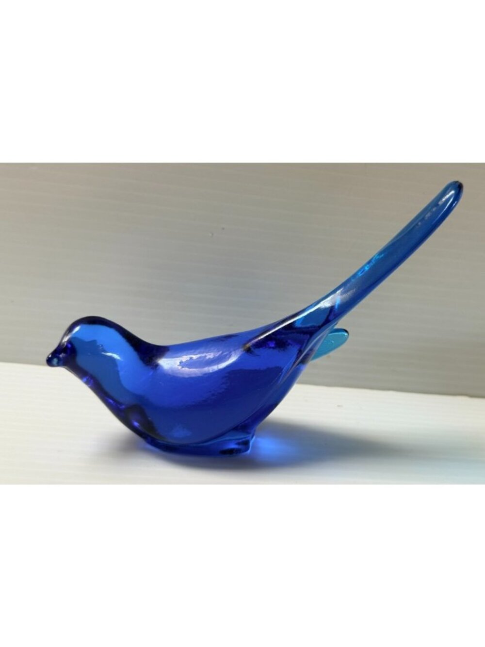 Vtg Cobalt Blue Glass Fenton Long Tailed Blue Bird Happiness Figurine